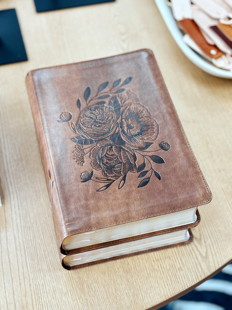 Aurora Bible ESV - Hosanna Revival