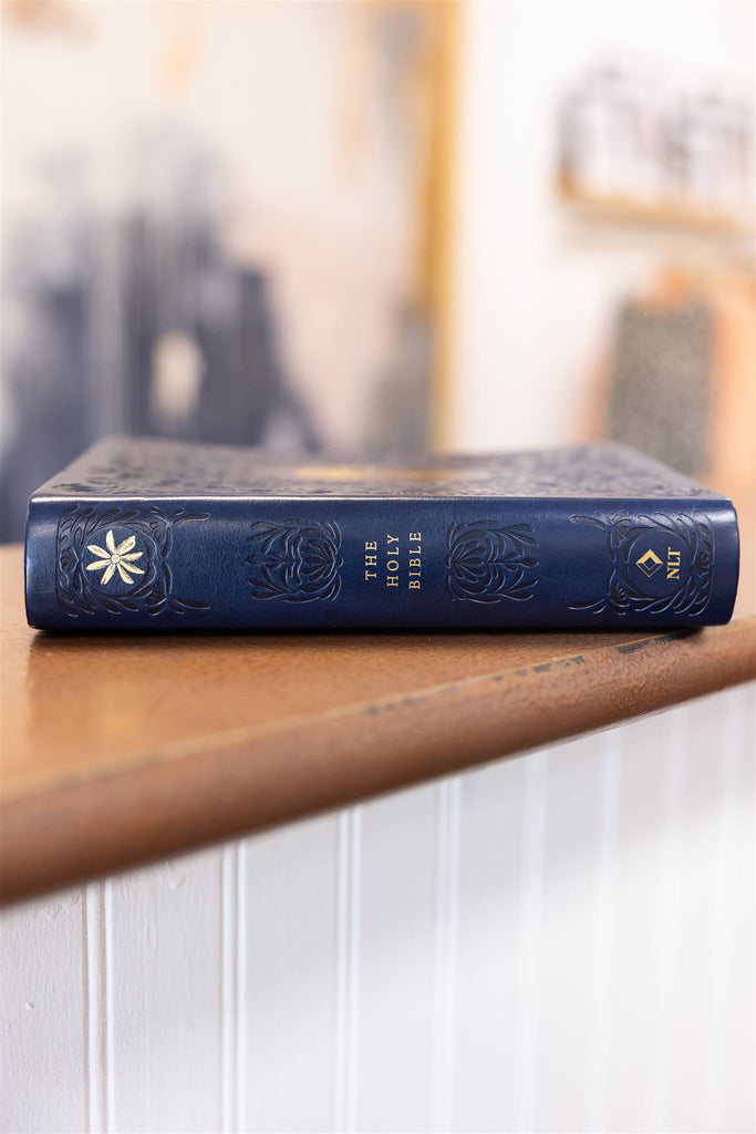 NLT Notetaking Bible - Versailles Theme