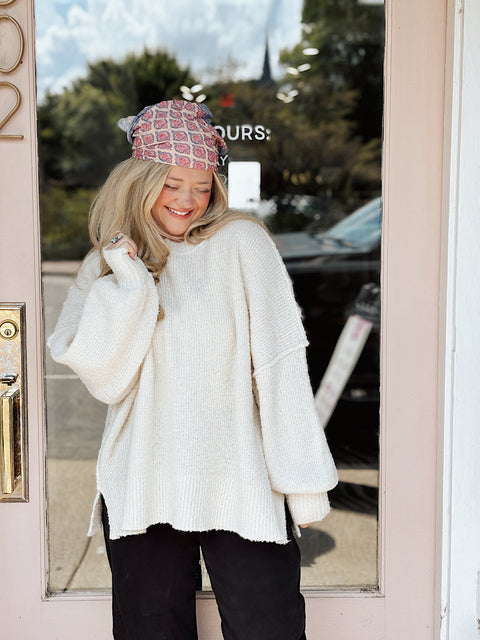 Trading Treasures Sweatshirt - Ivory