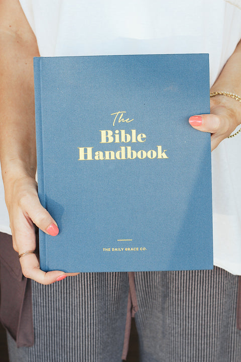 The Bible Handbook - By Daily Grace Co.