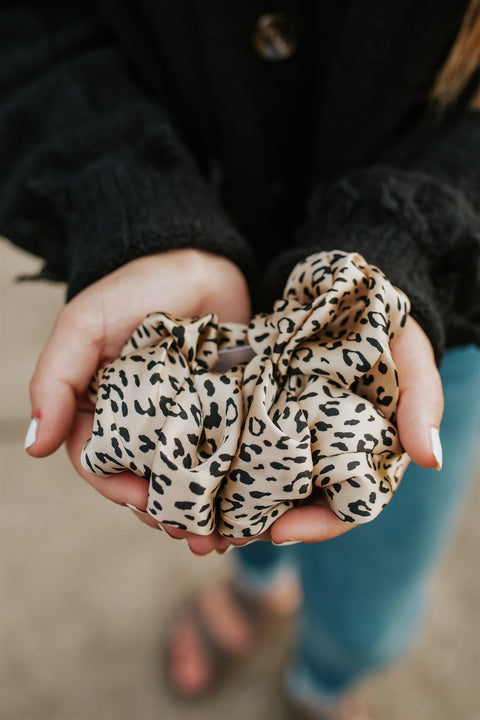 Kitsch Leopard Scrunchie